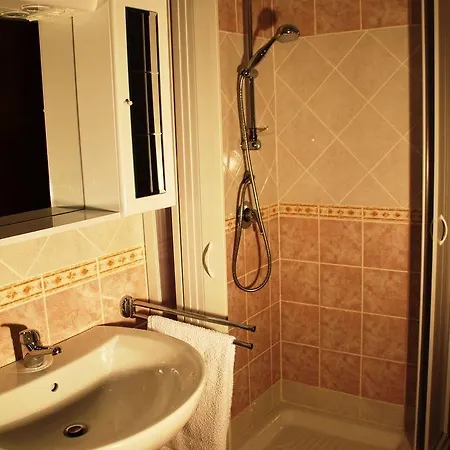 Cau - Viale Europa Apartament *